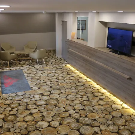 Le Saint Aubert Hotel