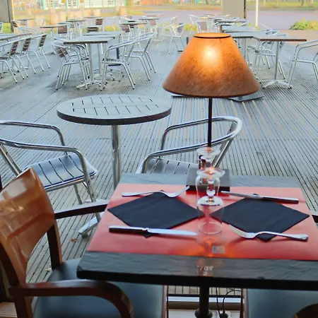 Le Saint Aubert Hotel