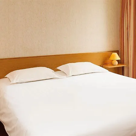 Le Saint Aubert Hotel 3*