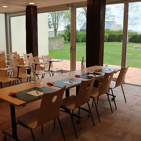 Le Saint Aubert Hotel