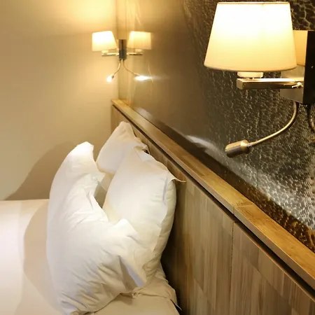 Le Saint Aubert Hotel