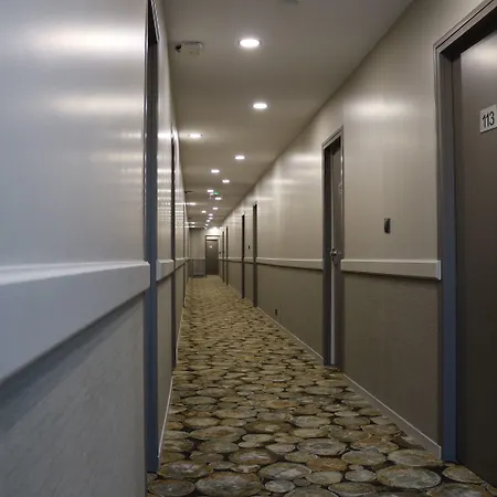 Le Saint Aubert Hotel