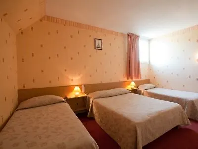 Le Saint Aubert Hotel