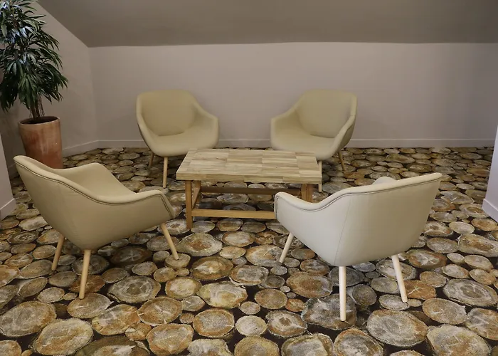 Le Saint Aubert Hotel