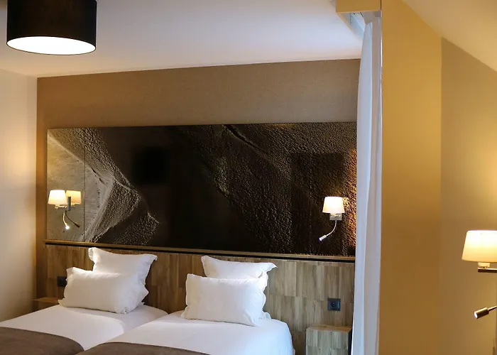 Le Saint Aubert فندق 3*