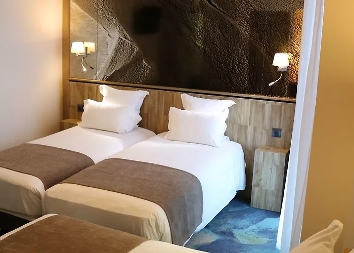 فندق Le Saint Aubert 3*