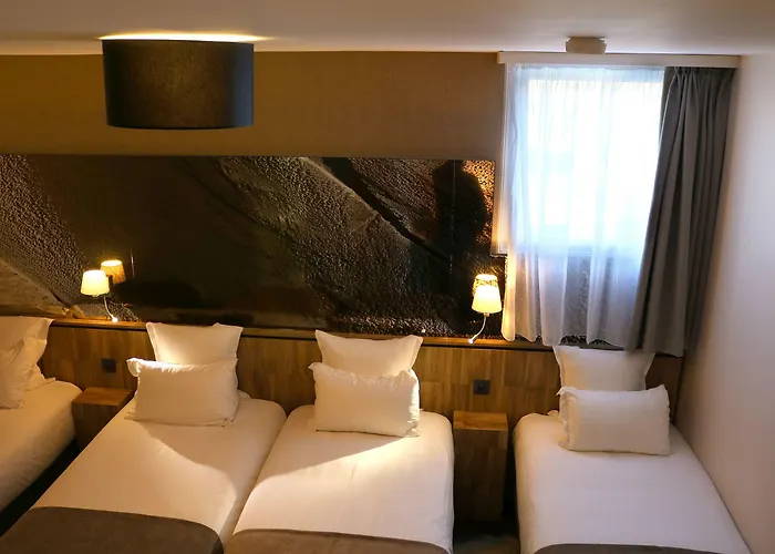 Le Saint Aubert فندق 3*