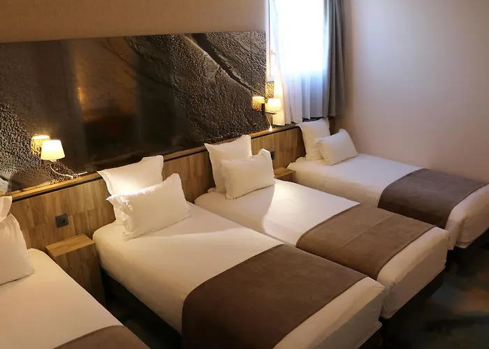 فندق Le Saint Aubert 3*